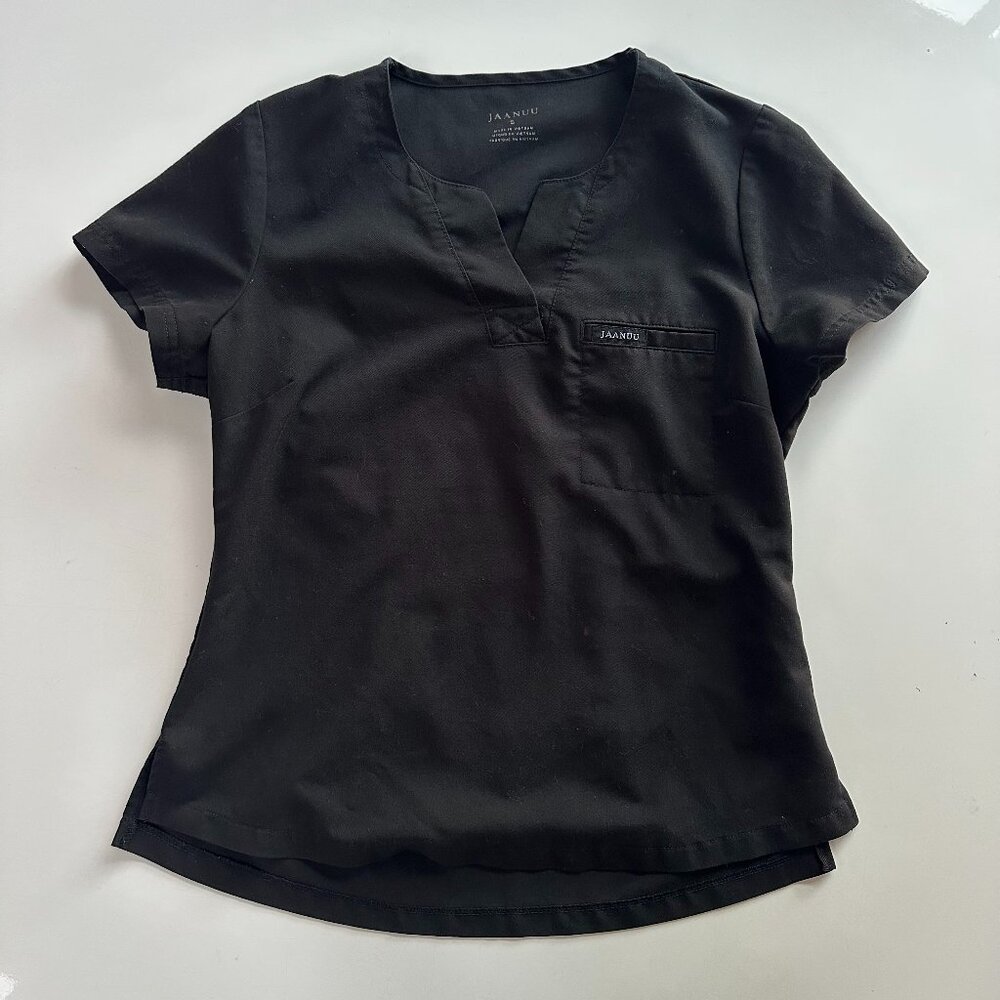 Jaanuu One Pocket Black Scrub Top Small